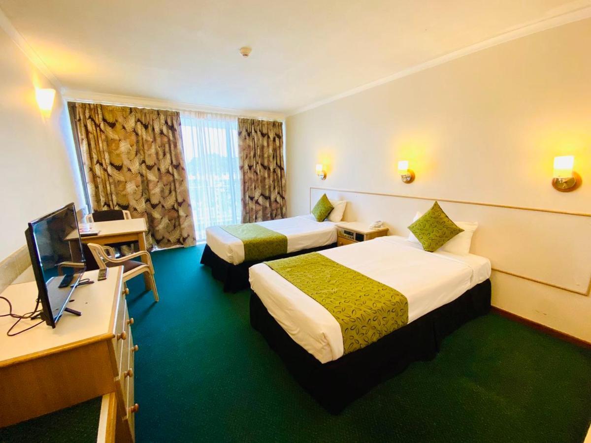 קאירנס Acacia Court Hotel מראה חיצוני תמונה