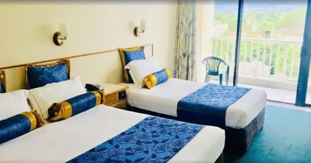 קאירנס Acacia Court Hotel מראה חיצוני תמונה