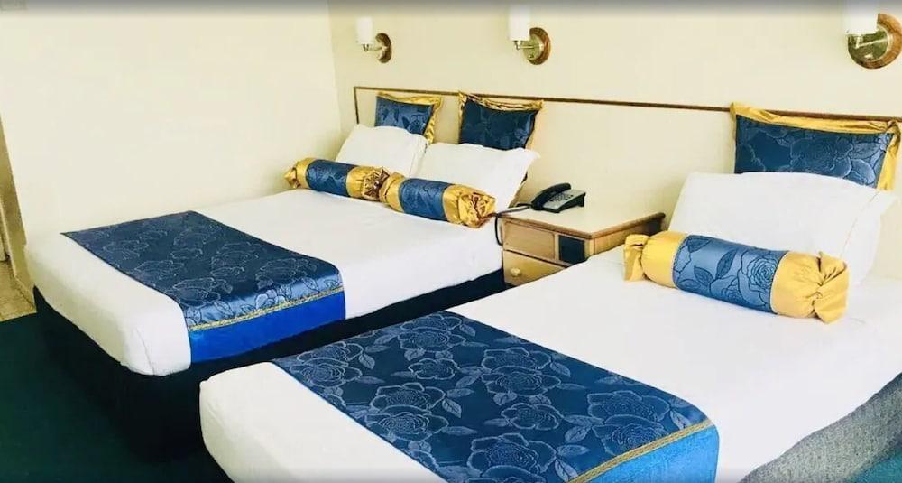 קאירנס Acacia Court Hotel מראה חיצוני תמונה
