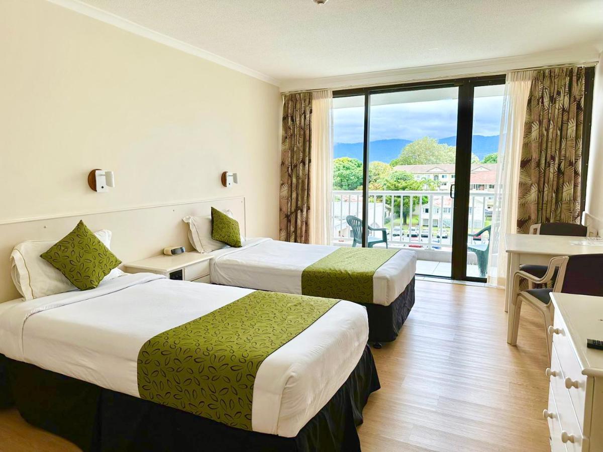 קאירנס Acacia Court Hotel מראה חיצוני תמונה