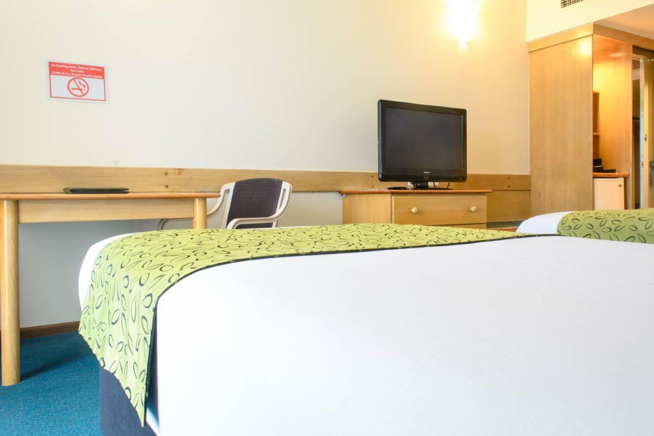 קאירנס Acacia Court Hotel מראה חיצוני תמונה